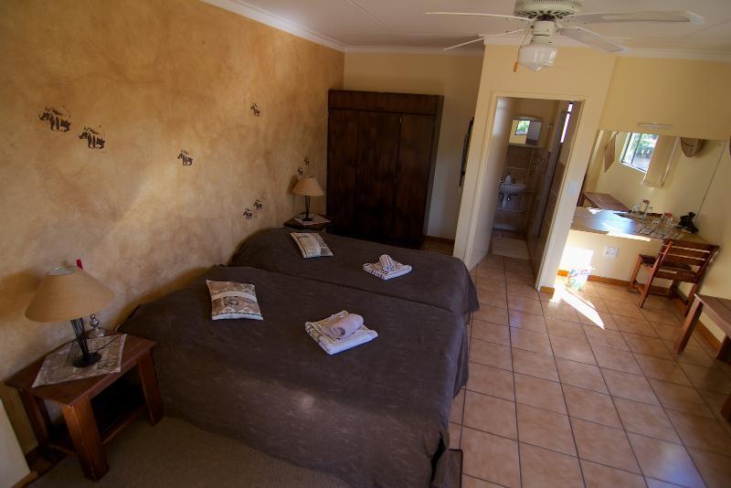 Appartamento Etango Ranch Guest Farm Windhoek Esterno foto